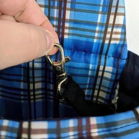 Dog carrier backpack style for VERY SMALL dog like toy Dogs (5 lbs) see measures - Picture 3 of 10
